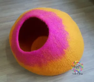 Felt Cat Cave  (40 cm or 16 Inches Diameter) Cat Bed / Pet Bed / Puppy Bed / Cat House. 100 % Wool / Handmade in NEPAL