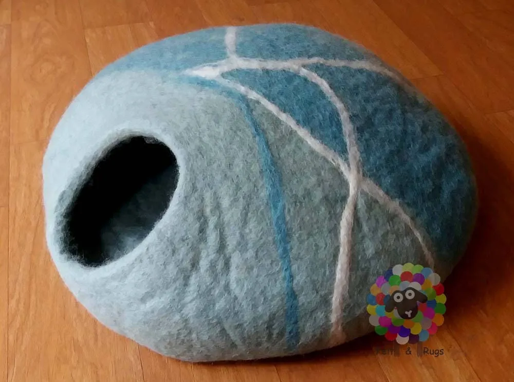 Large Size Felt Cat Cave  (40 cm or 16 Inches Diameter) Cat Bed / Pet Bed / Puppy Bed / Cat House. 100 % Wool Natural Color